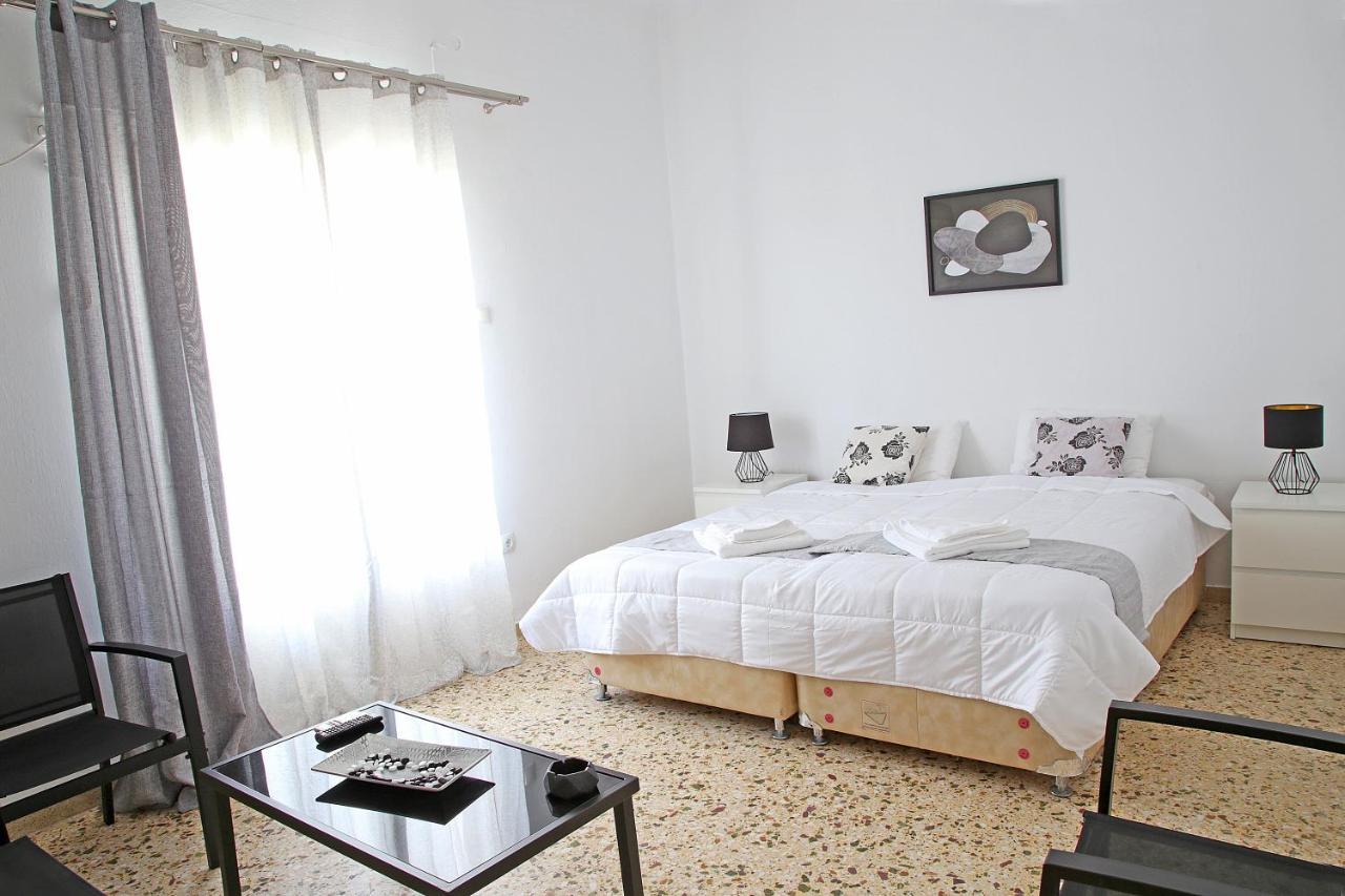 Renata Room By The Sea Near Airport Artemida  Exterior foto